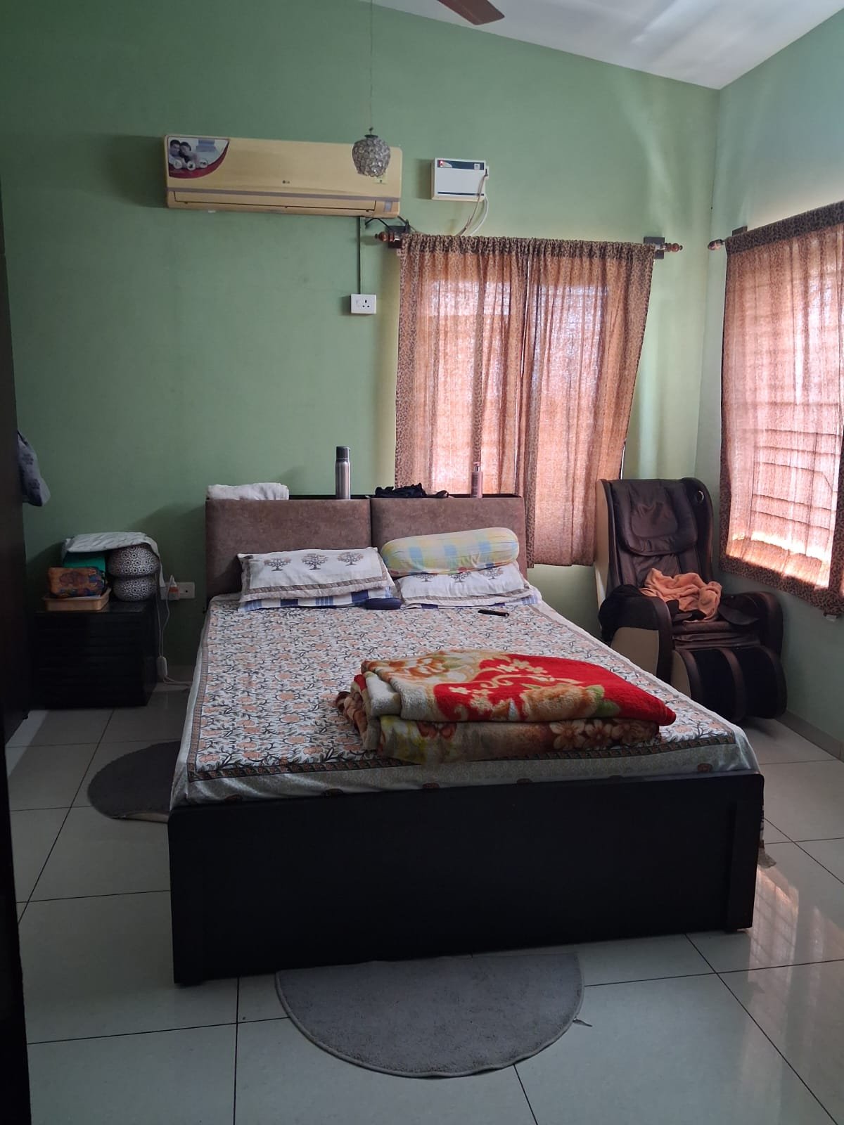 Ready to Move 2BHK Furnished Flat Kadamba Plateau 1.25 Cr gallery image