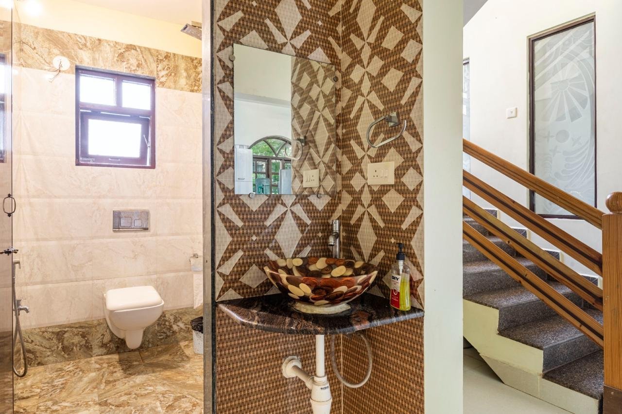 Luxury 6 BHK Independent Villa for Sale in Nerul, Goa – ₹15 Crore gallery image