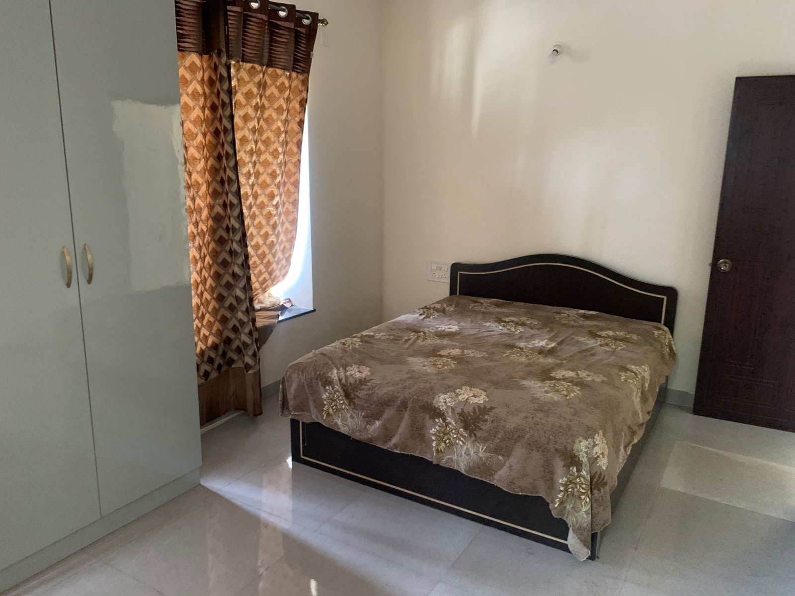 2 BHK Semi-Furnished Apartment for Sale in Aradi Succor, Goa – ₹95 Lakh | Lift & Parking gallery image