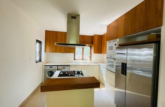 Rental Triple Bedroom Furnished Villa in Gated Complex &#8220;The Sanctuary&#8221; in Moira