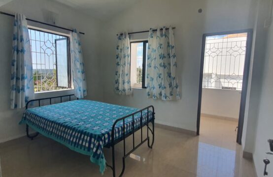 Double bedroom semi furnished Apartment on rental at Chogm Road
